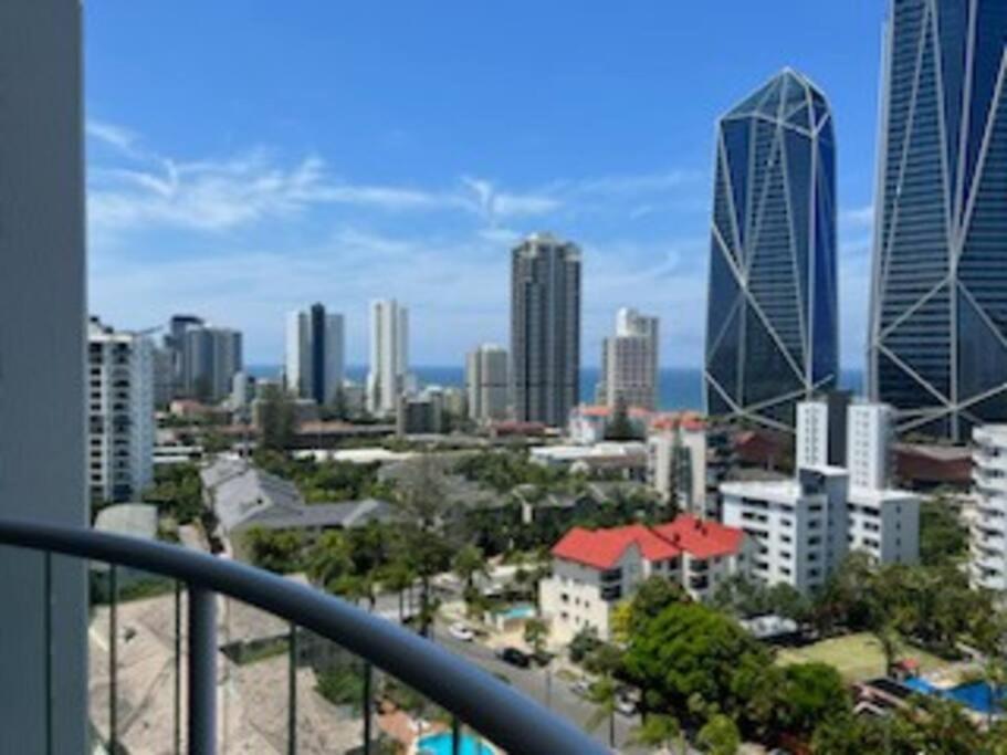 Broadbeach Surfers Spa Bath Ocean View * Gold Coast
