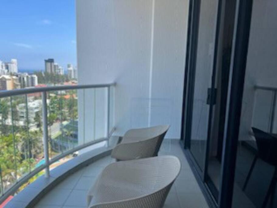 Broadbeach Surfers Spa Bath Ocean View Apartment Gold Coast