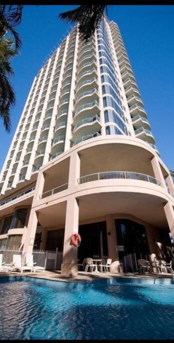 Broadbeach Surfers Spa Bath Ocean View *