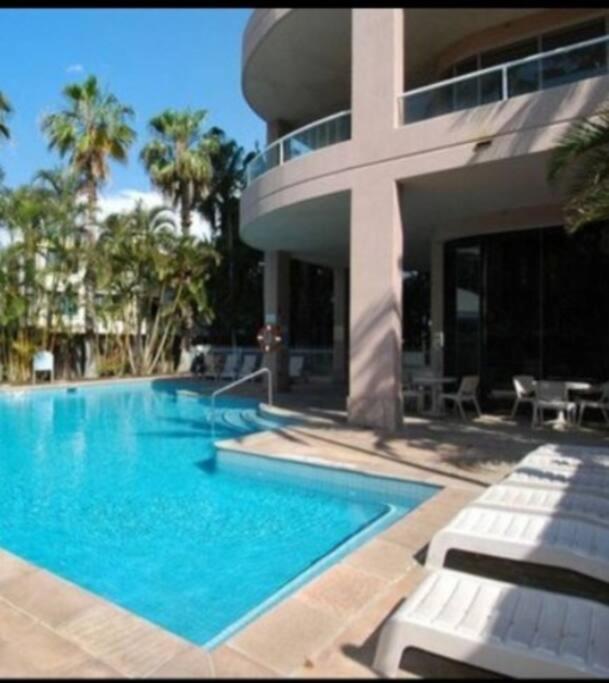 Broadbeach Surfers Spa Bath Ocean View Apartment Gold Coast